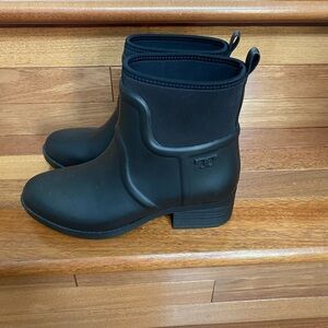 Tory Burch black size 8 rain booties, excellent condition